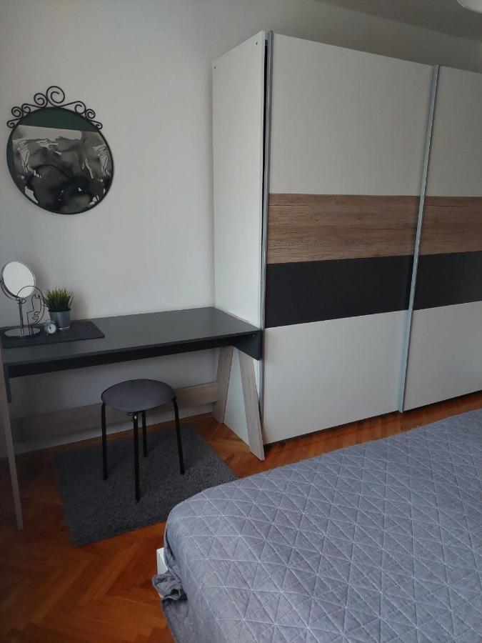 Apartman Hana Apartment Drežnik Grad Exterior foto